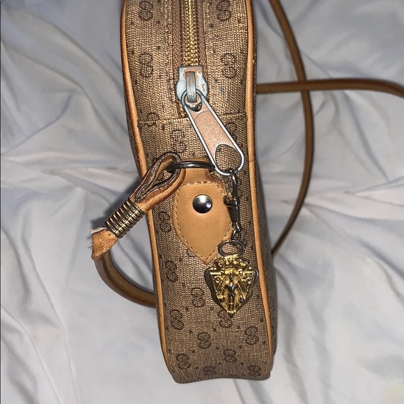 Vintage 70’s Gucci mini monogram crossbody - Picture 7 of 16